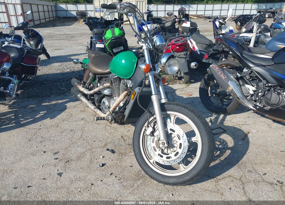 2002 HONDA VT1100 C VIN: 1HFSC18032A602257