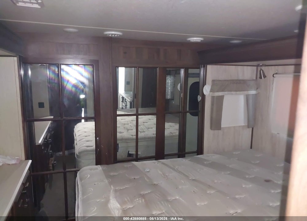 2018 PALOMINO COLUMBUS 389FL VIN: 4X4FCMR28J6008580