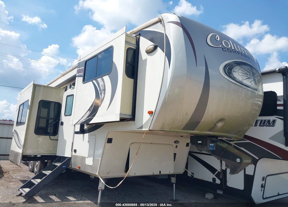 2018 PALOMINO COLUMBUS 389FL VIN: 4X4FCMR28J6008580