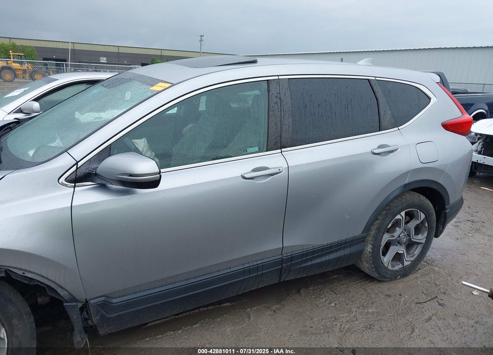 2018 HONDA CR-V VIN: 7FARW2H87JE104259