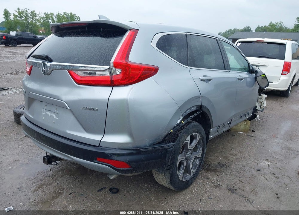 2018 HONDA CR-V VIN: 7FARW2H87JE104259