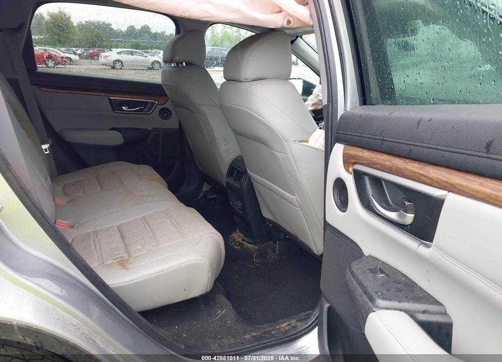 2018 HONDA CR-V VIN: 7FARW2H87JE104259