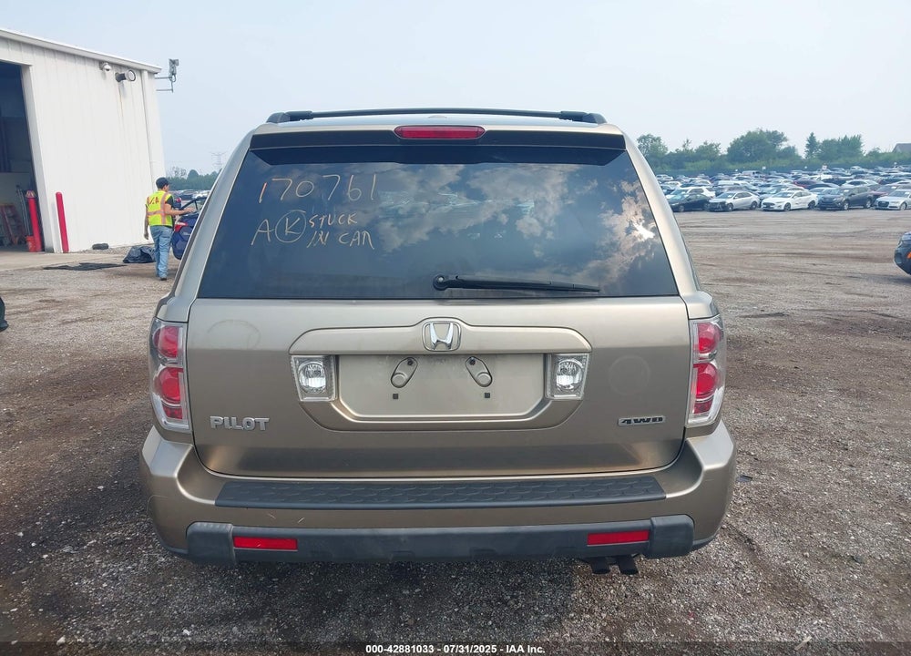 2008 HONDA PILOT EX-L VIN: 5FNYF18578B037518