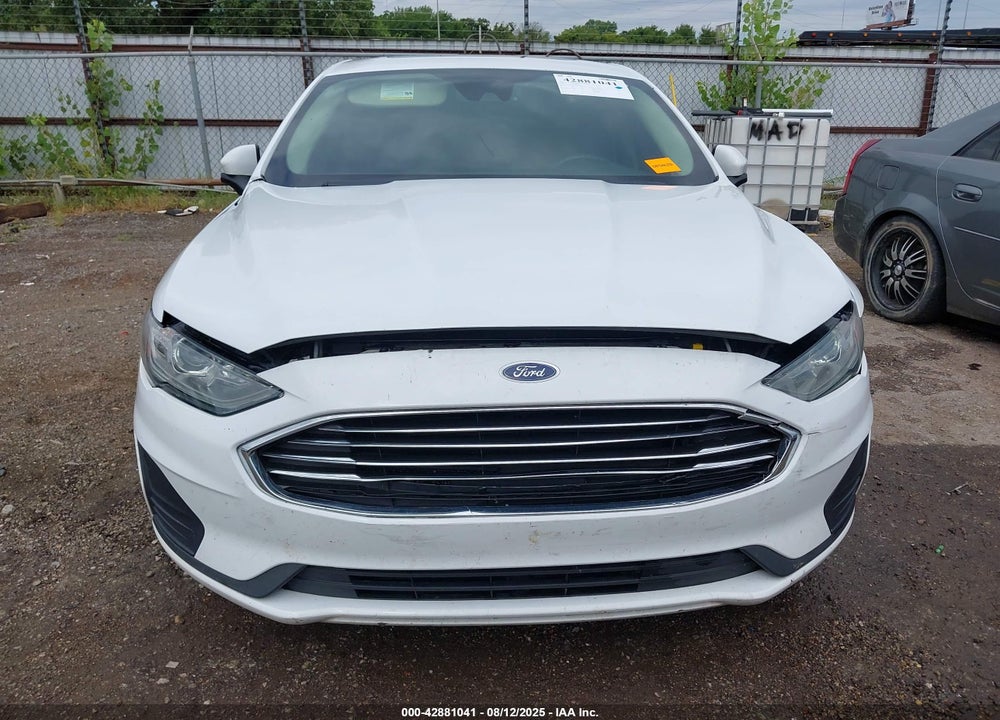 2019 FORD FUSION VIN: 3FA6P0LU1KR119916
