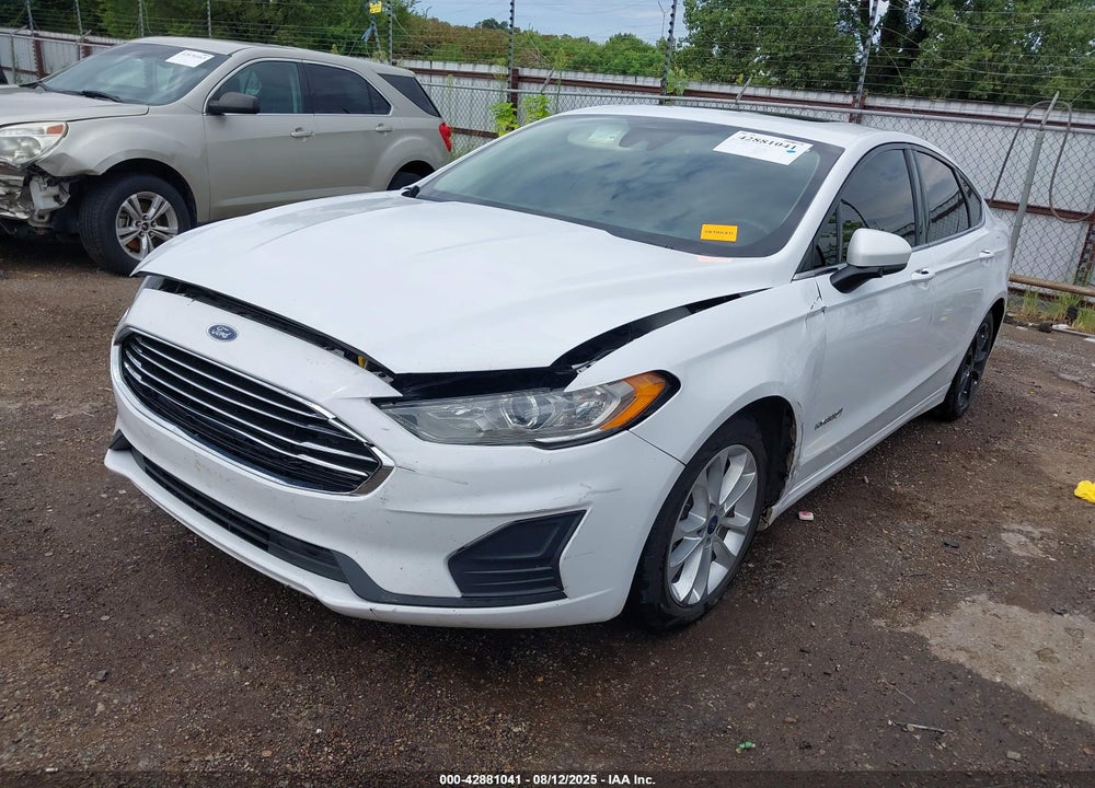 2019 FORD FUSION VIN: 3FA6P0LU1KR119916