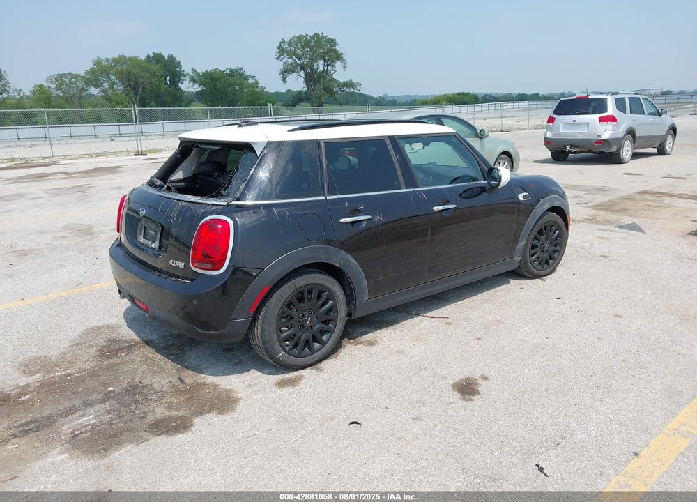 2020 MINI HARDTOP VIN: WMWXU7C06L2L71645