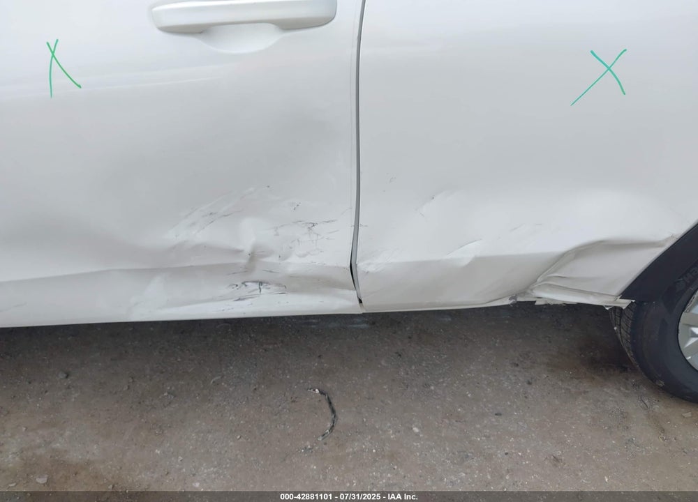 2025 HONDA HR-V 2WD LX VIN: 3CZRZ1H36SM736081