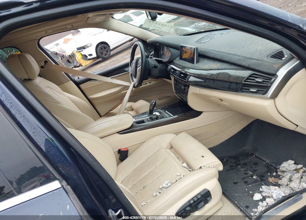 2015 BMW X5 VIN: 5UXKR6C56F0J74896