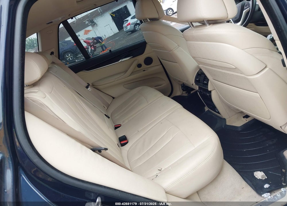 2015 BMW X5 VIN: 5UXKR6C56F0J74896