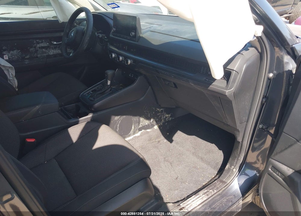 2025 HONDA CR-V VIN: 2HKRS3H40SH315817