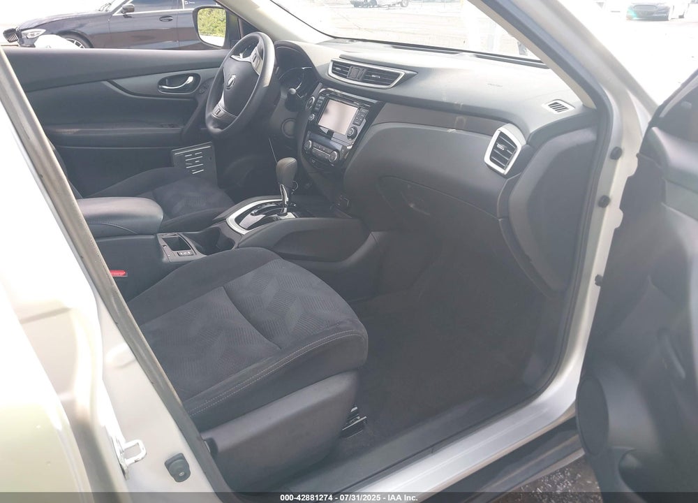 2016 NISSAN ROGUE VIN: JN8AT2MT6GW028487