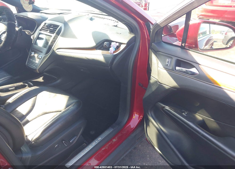 2018 LINCOLN MKC VIN: 5LMCJ2D93JUL33083