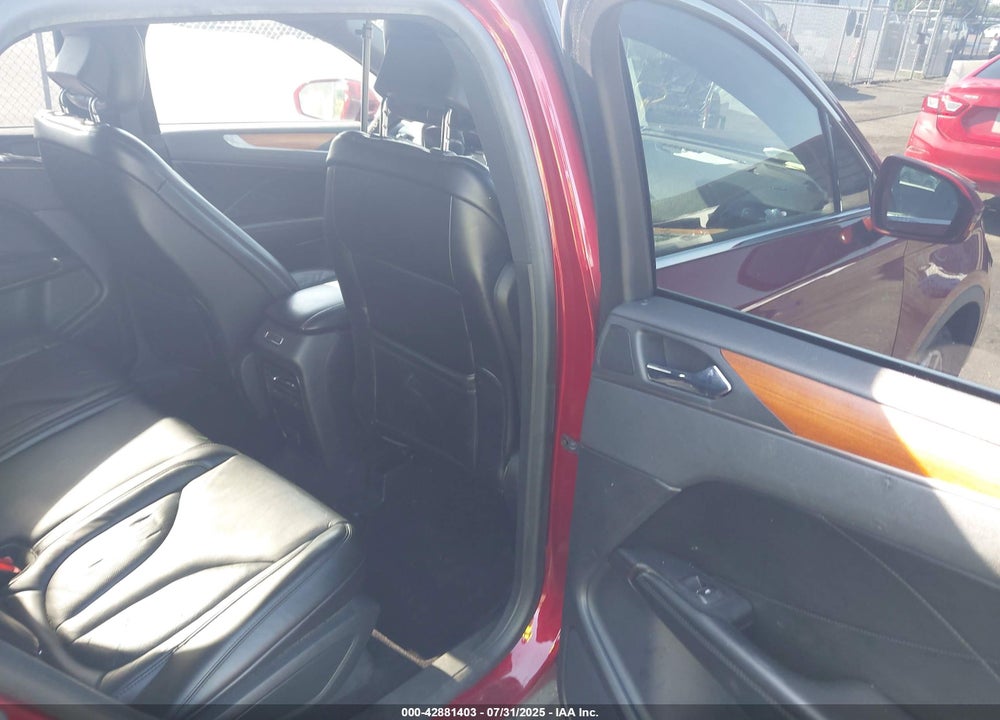 2018 LINCOLN MKC VIN: 5LMCJ2D93JUL33083