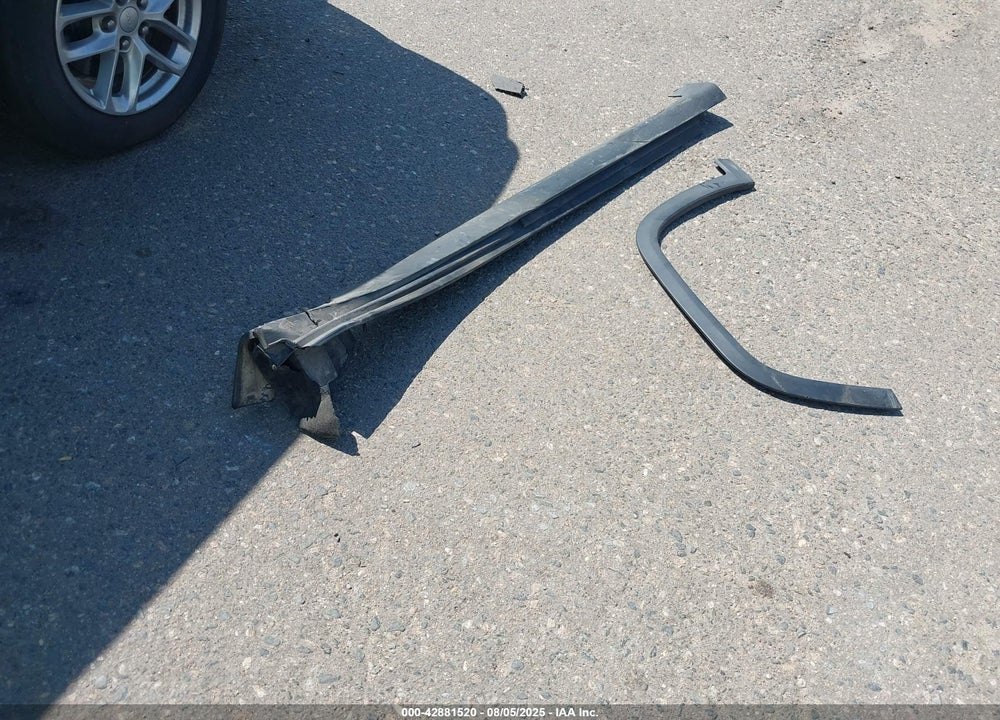 2024 JEEP GRAND CHEROKEE L VIN: 1C4RJKAG6R8575648