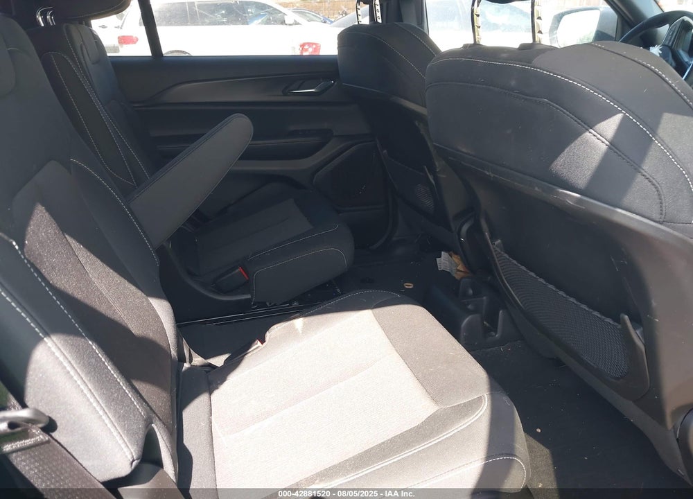 2024 JEEP GRAND CHEROKEE L VIN: 1C4RJKAG6R8575648