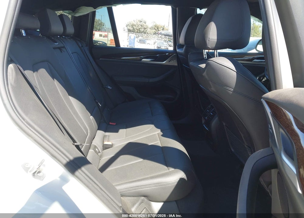 2019 BMW X3 VIN: 5UXTR7C52KLR53165