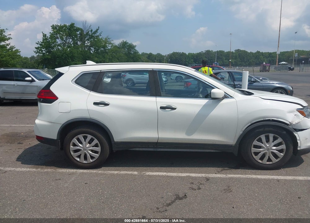 2017 NISSAN ROGUE VIN: JN8AT2MV1HW008991
