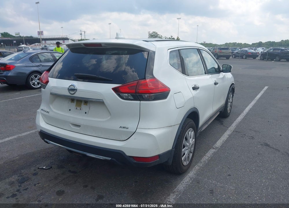 2017 NISSAN ROGUE VIN: JN8AT2MV1HW008991