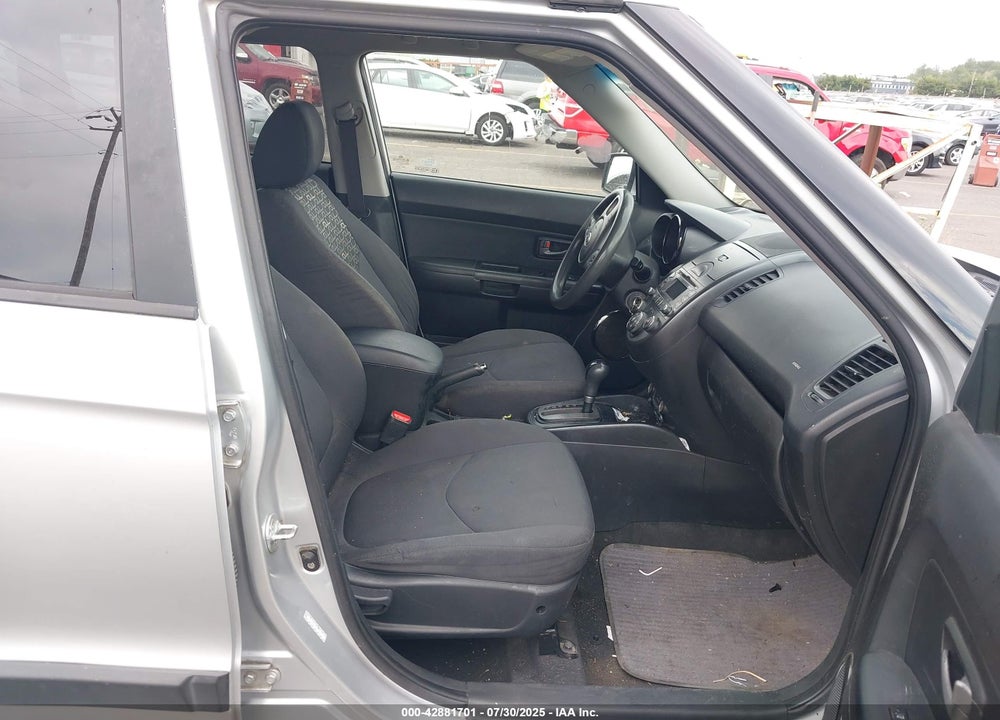 2010 KIA SOUL VIN: KNDJT2A27A7701974