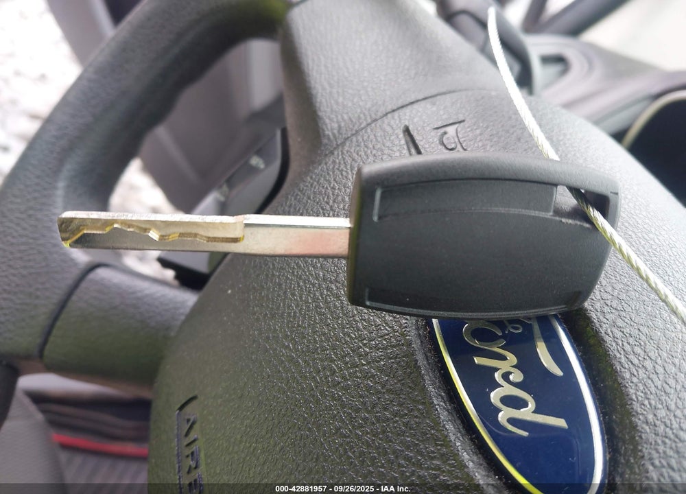 2014 FORD FOCUS VIN: 1FADP3E28EL302186
