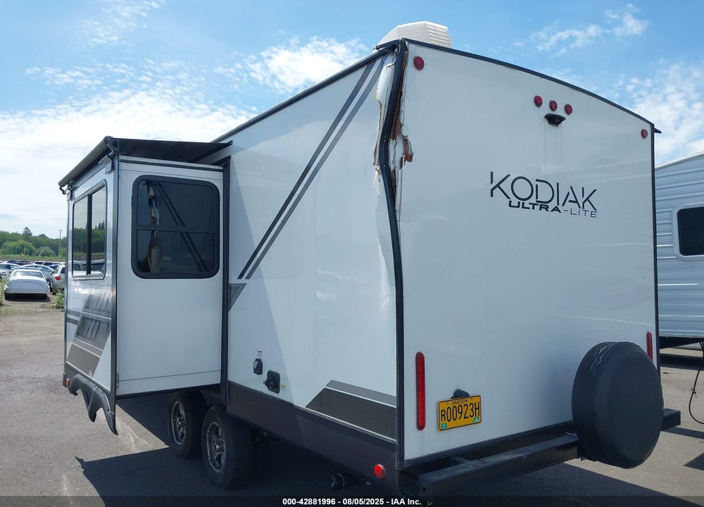 2022 KODIAK BY DUTCHMEN ULTRA LITE SERIES M- VIN: 4YDTKDL2XNJ970867