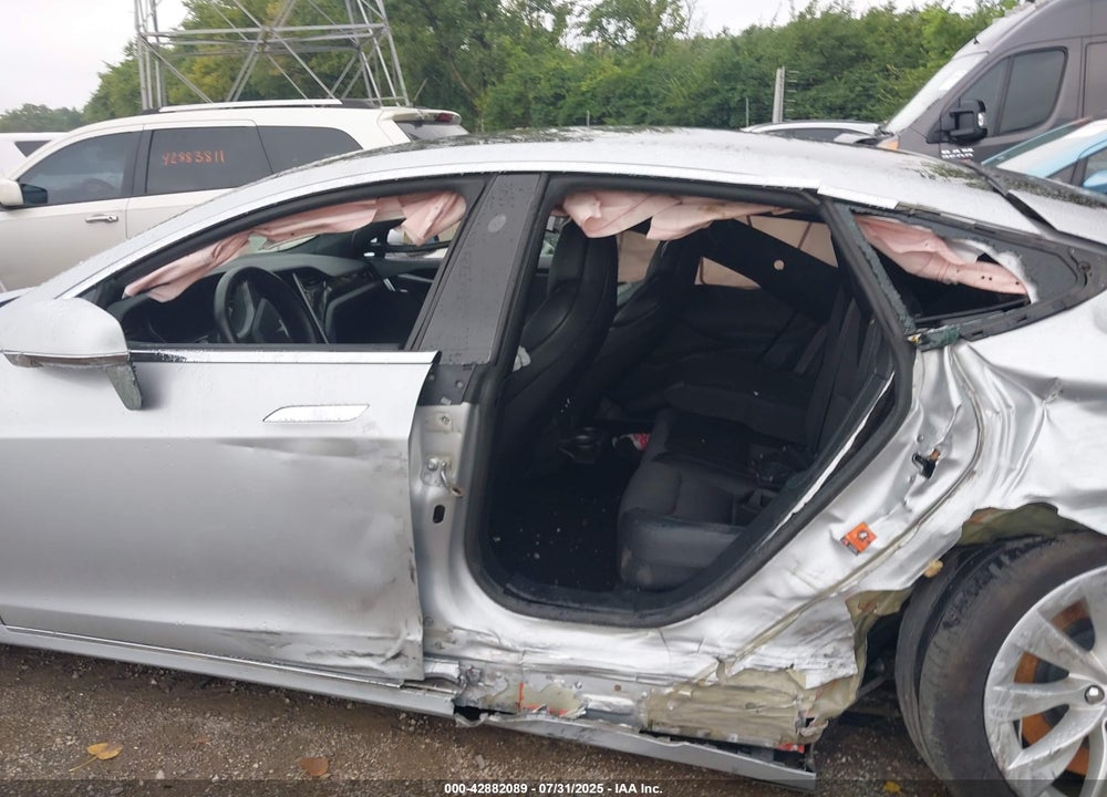 2018 TESLA MODEL S VIN: 5YJSA1E2XJF266814