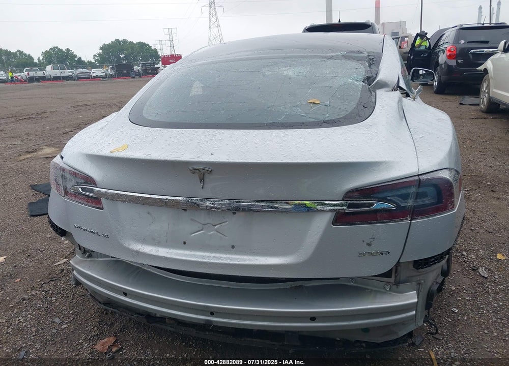 2018 TESLA MODEL S VIN: 5YJSA1E2XJF266814