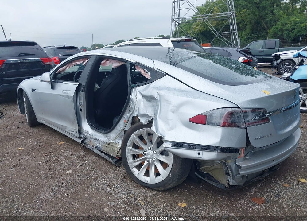 2018 TESLA MODEL S VIN: 5YJSA1E2XJF266814