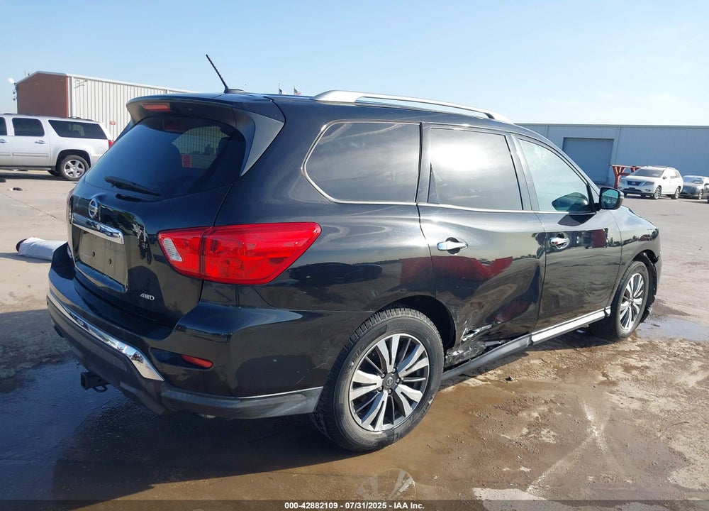 2017 NISSAN PATHFINDER VIN: 5N1DR2MMXHC677725