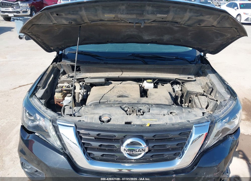 2017 NISSAN PATHFINDER VIN: 5N1DR2MMXHC677725