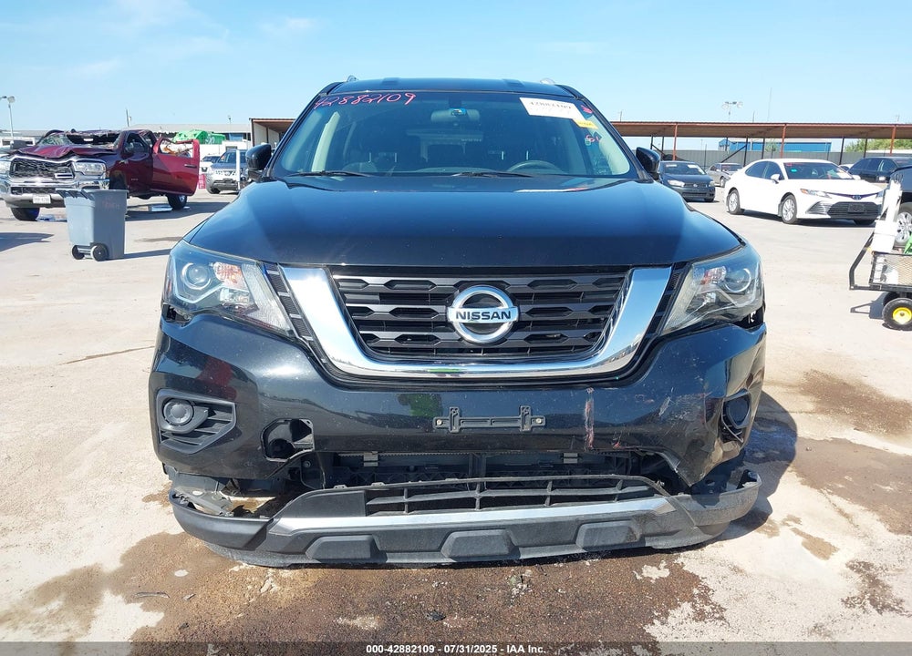 2017 NISSAN PATHFINDER VIN: 5N1DR2MMXHC677725