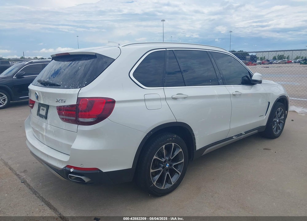 2018 BMW X5 VIN: 5UXKR2C56J0Z16103