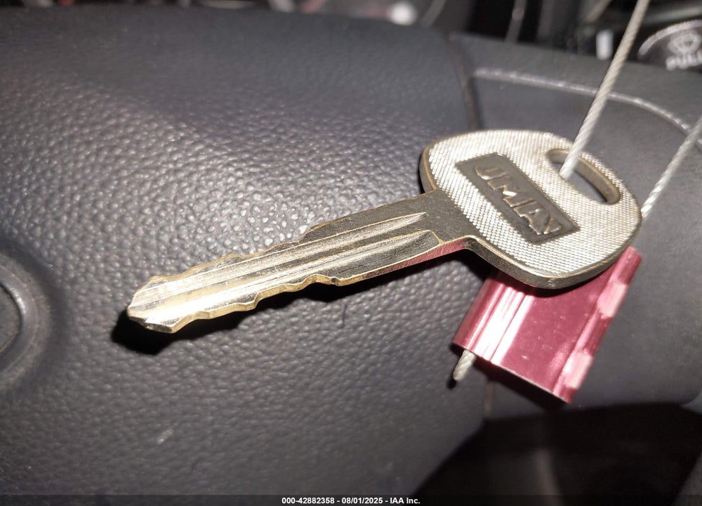 2008 HYUNDAI ACCENT VIN: KMHCN46C38U270962