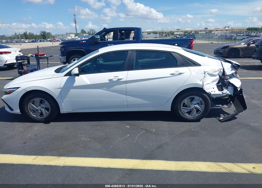 2025 HYUNDAI ELANTRA VIN: KMHLL4DG0SU052951