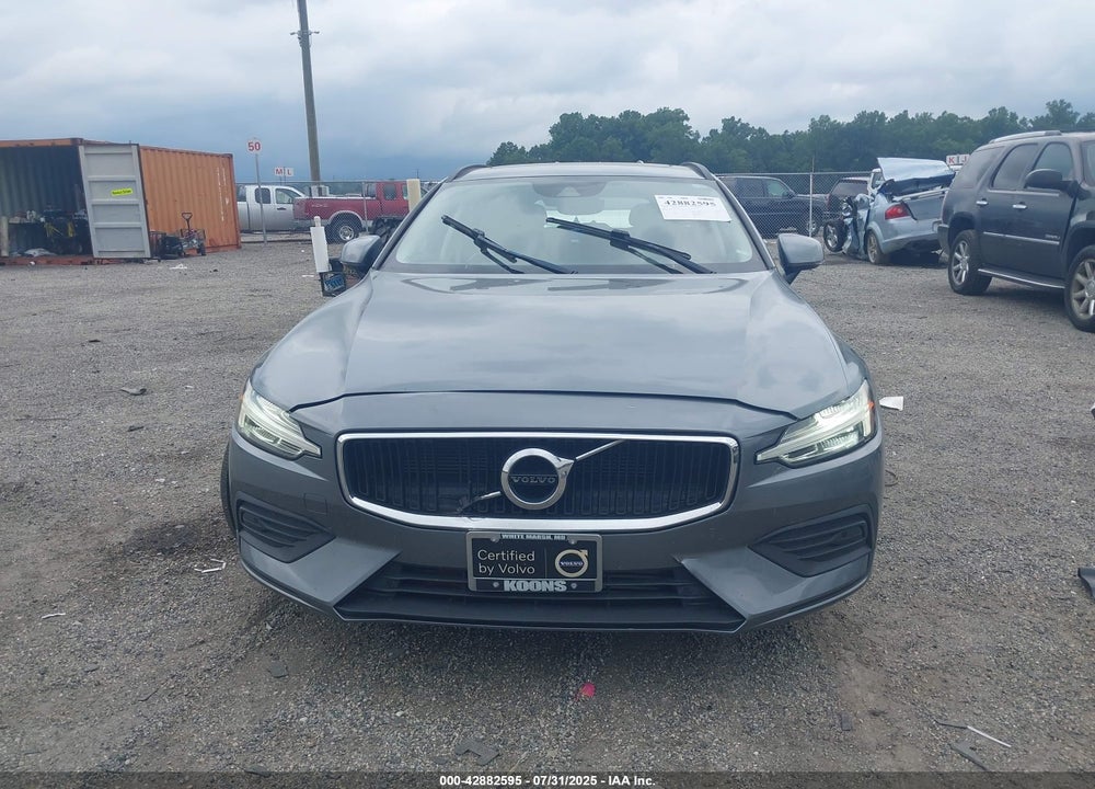 2020 VOLVO V60 T5 MOMENTUM VIN: YV1102EKXL2349034