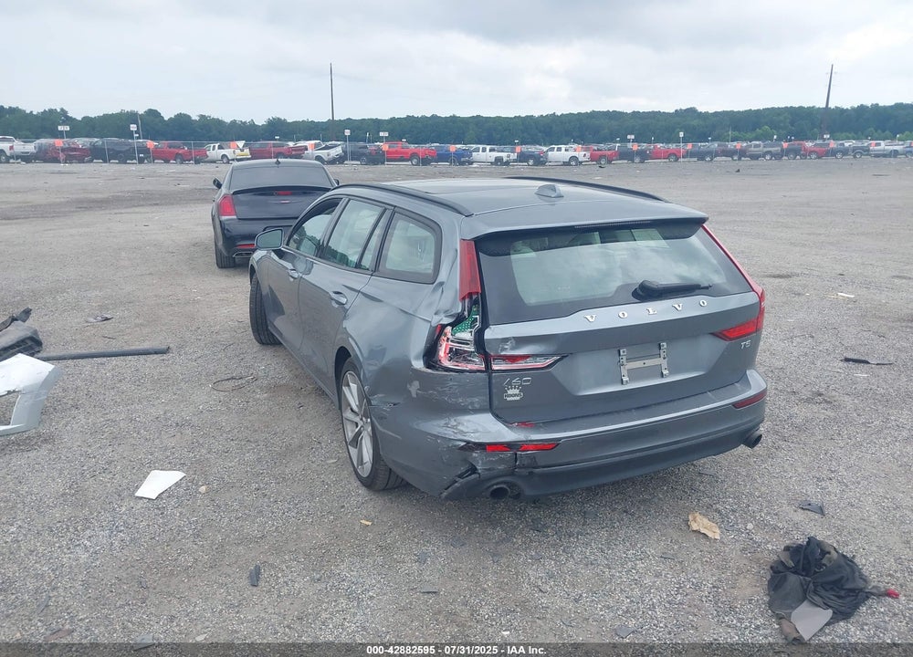 2020 VOLVO V60 T5 MOMENTUM VIN: YV1102EKXL2349034