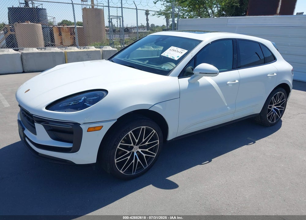 2023 PORSCHE MACAN VIN: WP1AA2A56PLB15605