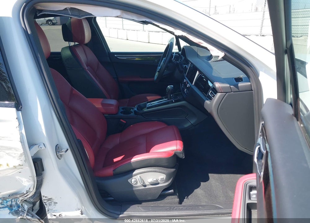 2023 PORSCHE MACAN VIN: WP1AA2A56PLB15605