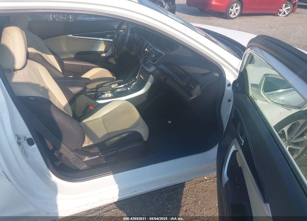 2013 HONDA ACCORD EX-L V-6 VIN: 1HGCT2B85DA004906