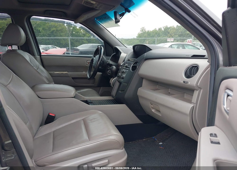 2013 HONDA PILOT EX-L VIN: 5FNYF4H51DB008950
