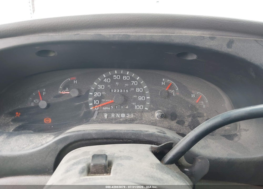 1998 FORD CLUB WAGON XL/XLT VIN: 1FMRE11L8WHB20335