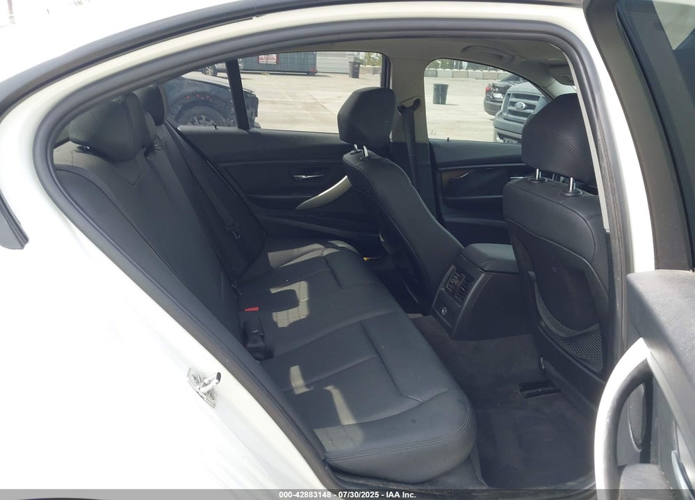 2012 BMW 3 SERIES VIN: WBA3A5C51CF257617