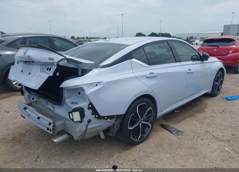 2024 NISSAN ALTIMA VIN: 1N4BL4CV5RN402049