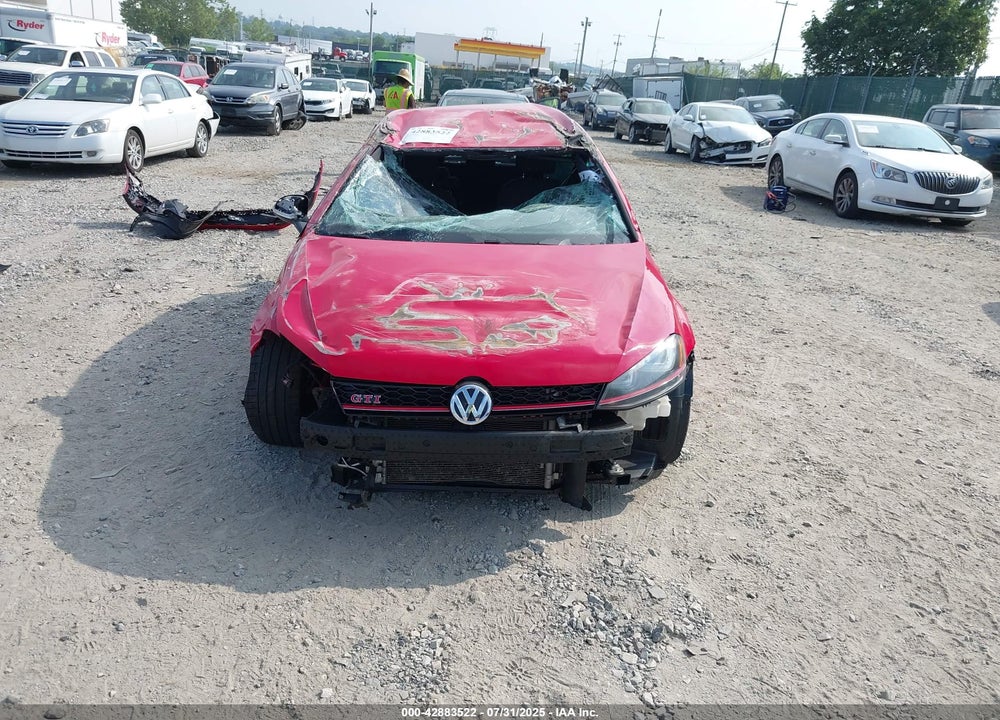 2017 VOLKSWAGEN GOLF VIN: 3VW447AU0HM003020