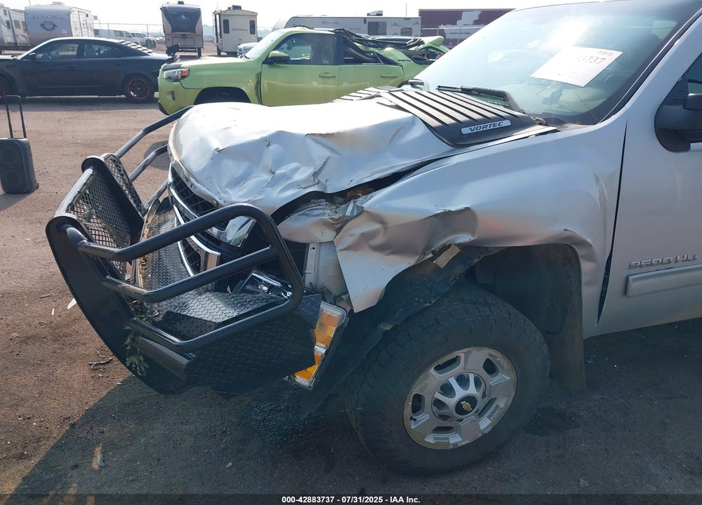 2011 CHEVROLET SILVERADO 2500HD LT VIN: 1GC1KXCG1BF108806