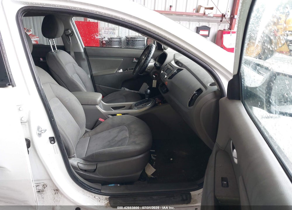 2016 KIA SPORTAGE VIN: KNDPBCAC1G7809592