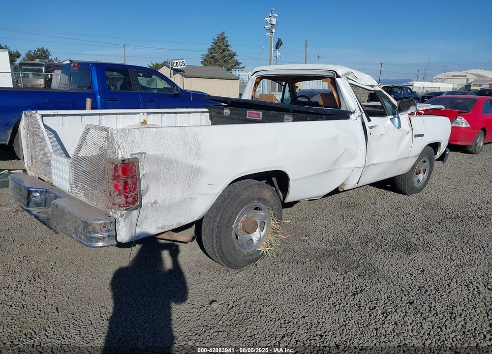 1992 DODGE D-SERIES D300/D350 VIN: 1B6ME36C7NS631303