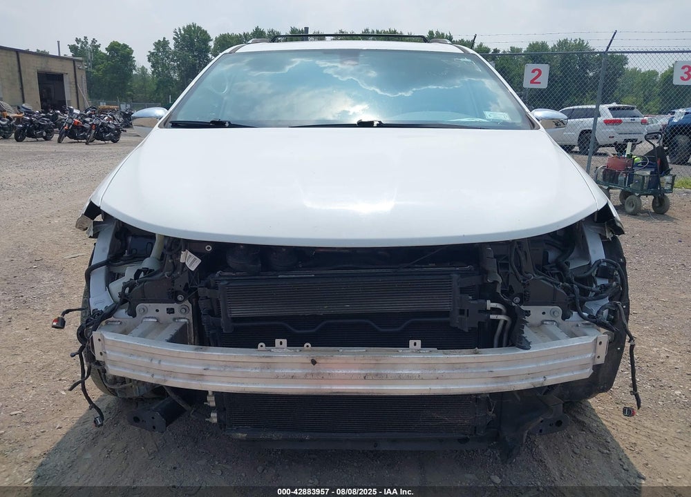 2018 CHRYSLER PACIFICA LIMITED VIN: 2C4RC1GG8JR272407
