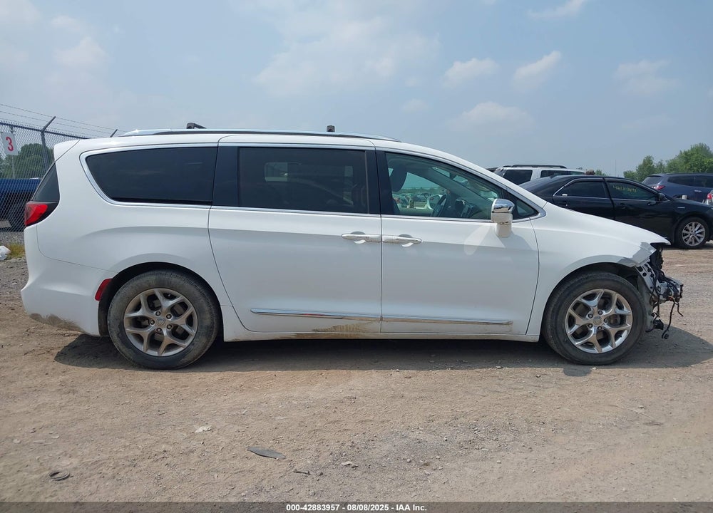 2018 CHRYSLER PACIFICA LIMITED VIN: 2C4RC1GG8JR272407