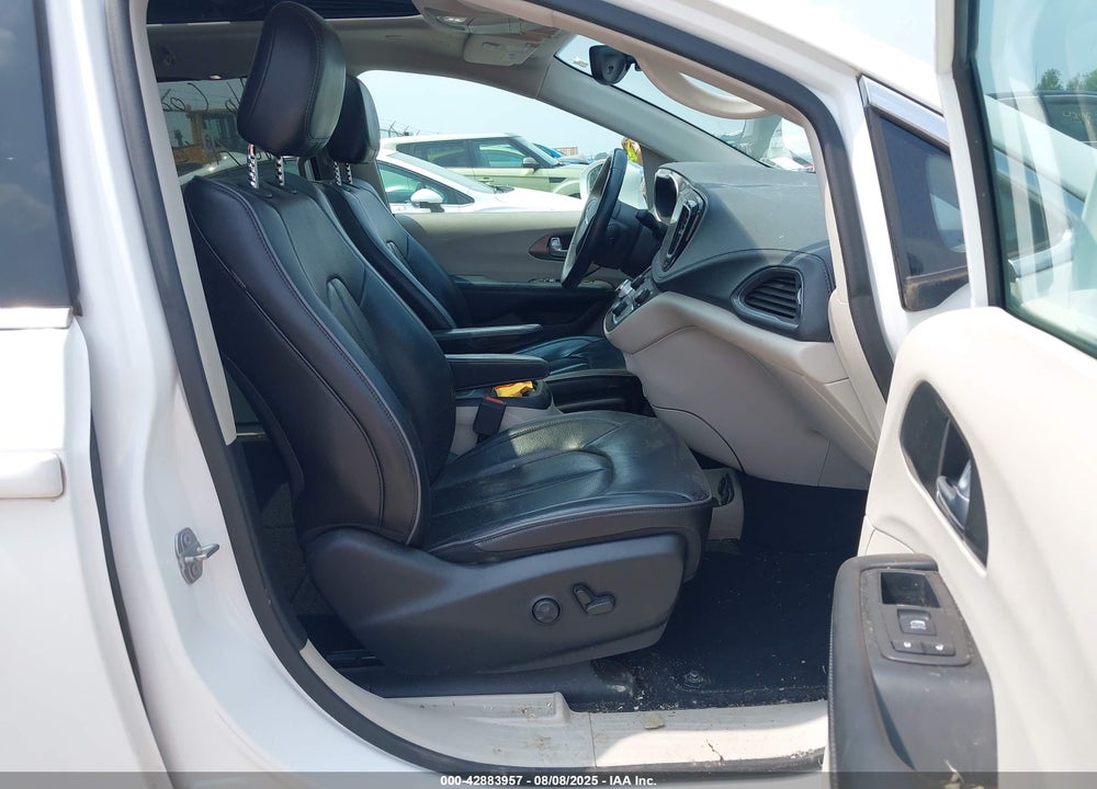 2018 CHRYSLER PACIFICA LIMITED VIN: 2C4RC1GG8JR272407